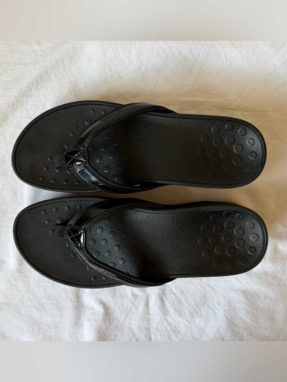 Vionic Black Flip Flop w Shiny Strap Sandals Sz 9 Nice